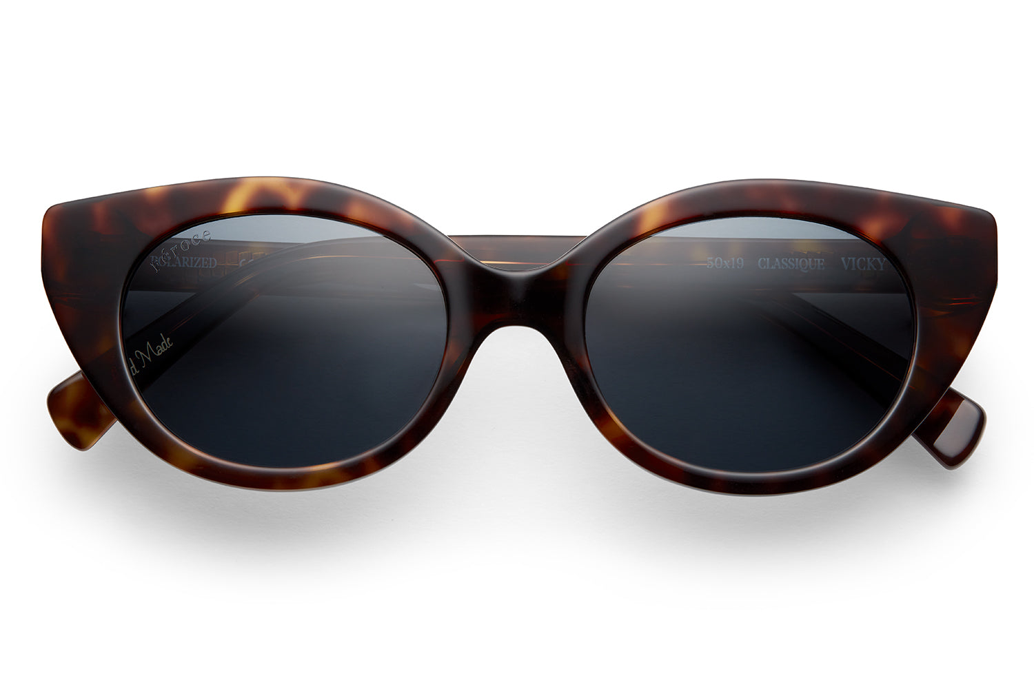 Classique acetate sunglasses with dark grey gradient lenses